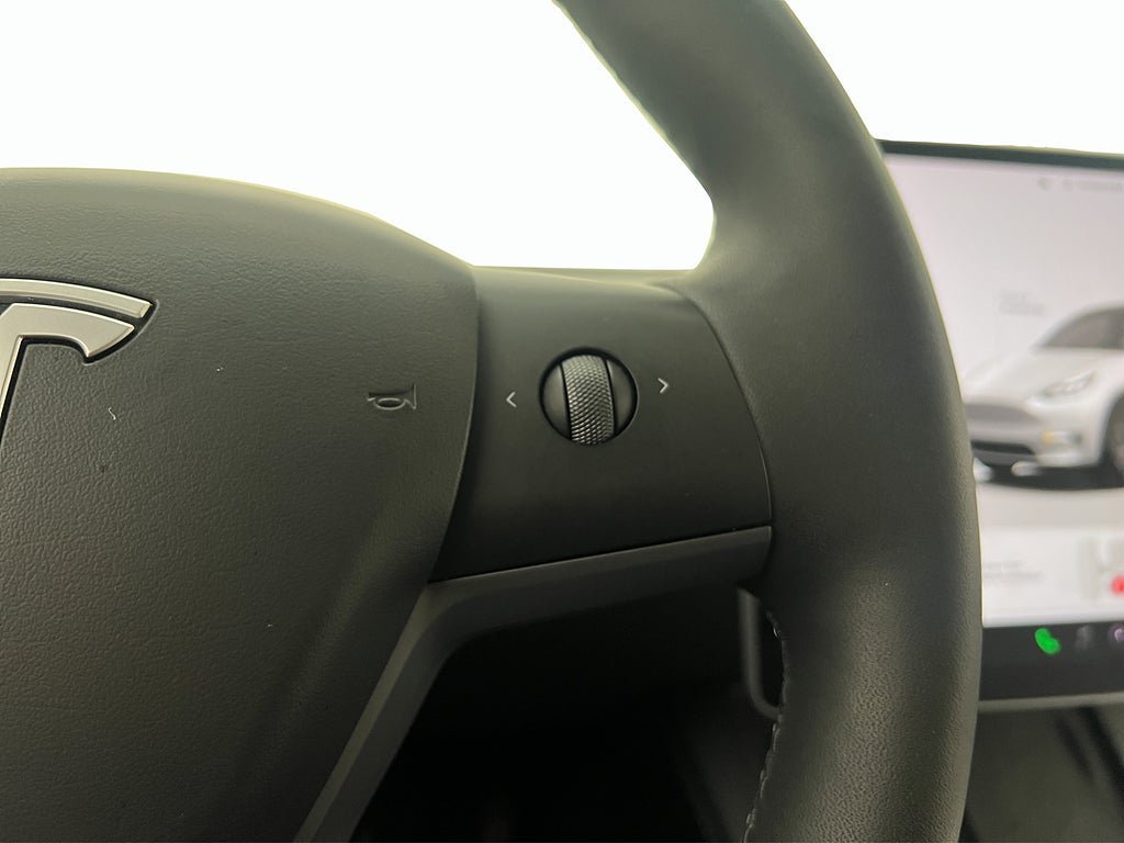 Vehicle Image 29