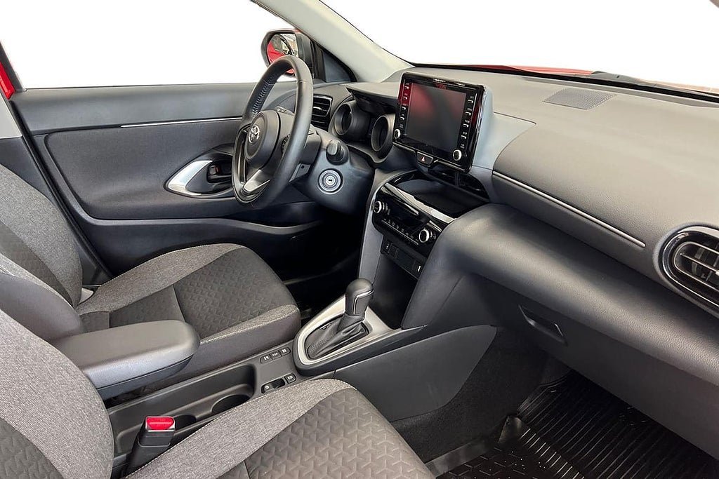 Vehicle Image 6