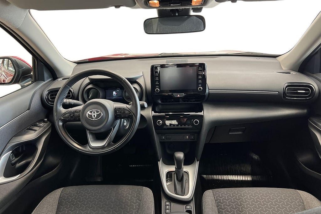 Vehicle Image 8