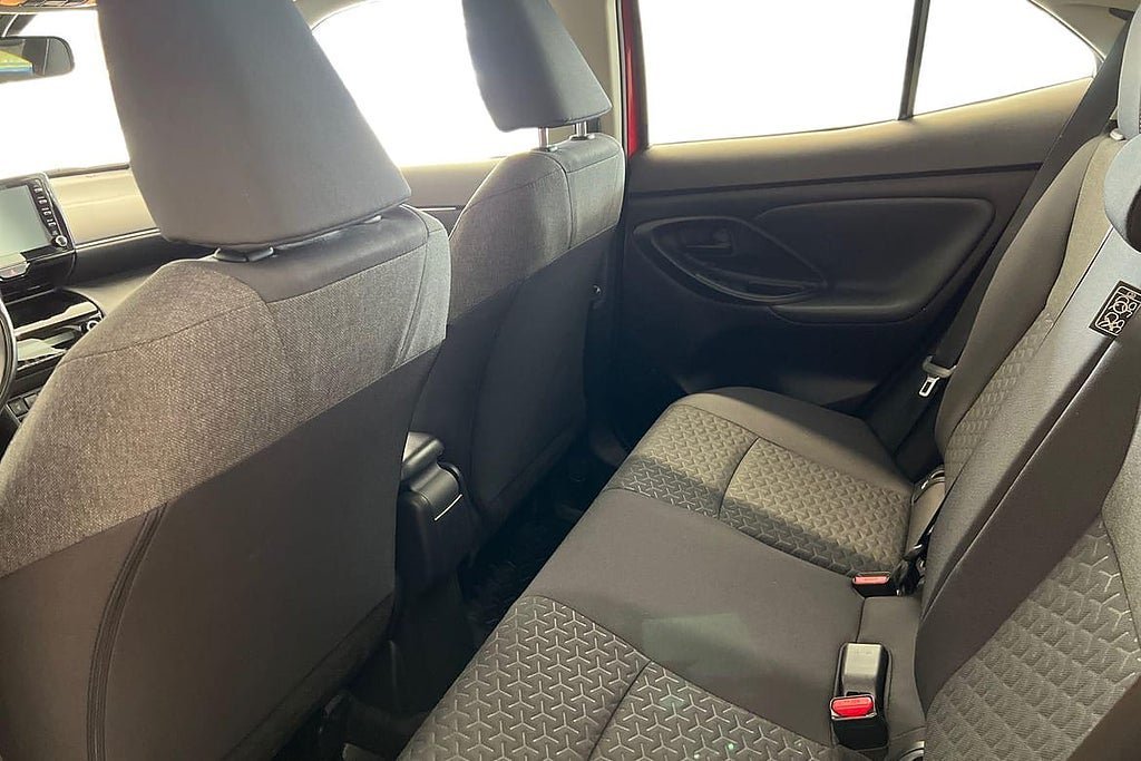Vehicle Image 11