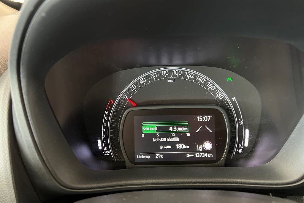 Vehicle Image 14