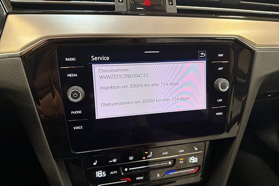 Vehicle Image 24