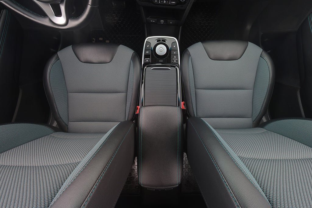 Vehicle Image 15