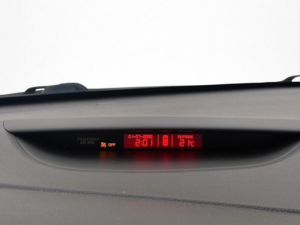 Vehicle Image 24