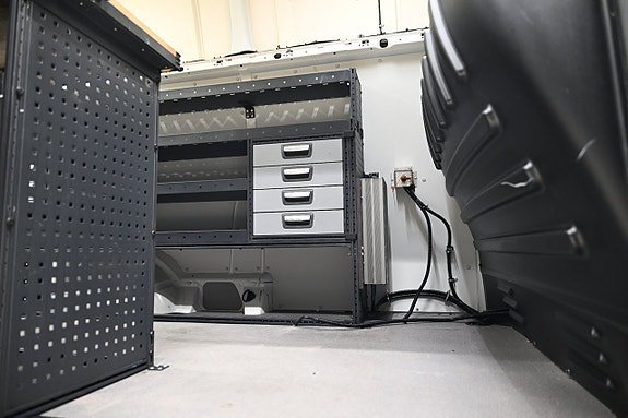 Vehicle Image 13