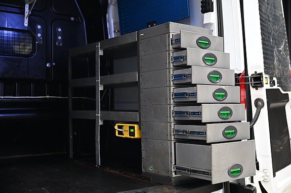 Vehicle Image 9