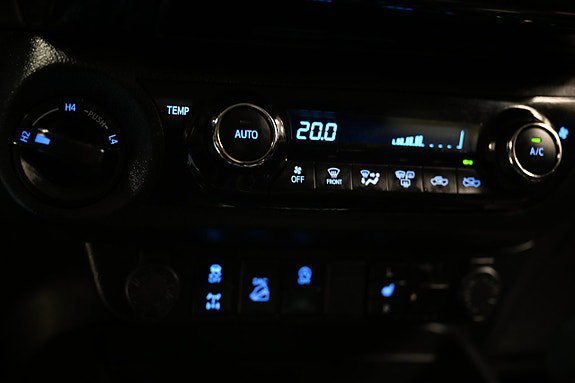 Vehicle Image 27