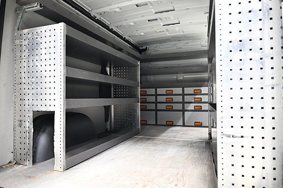 Vehicle Image 9