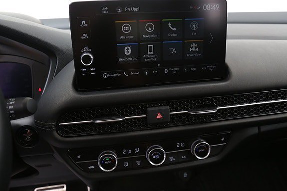 Vehicle Image 25