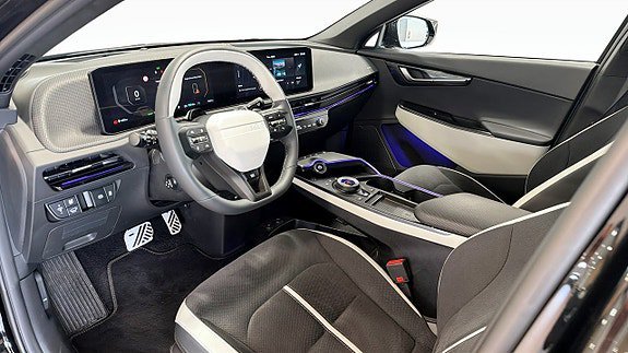 Vehicle Image 9