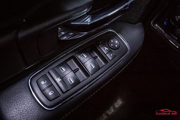 Vehicle Image 26