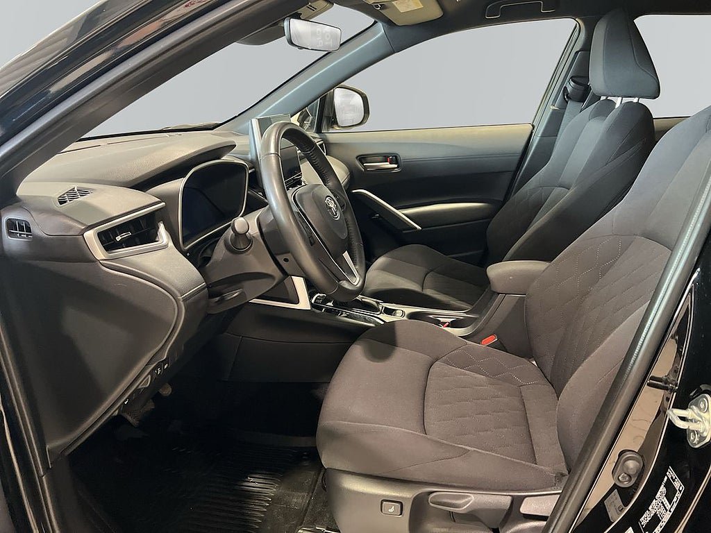 Vehicle Image 12