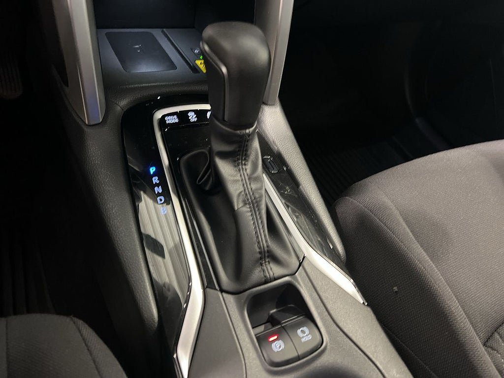 Vehicle Image 21