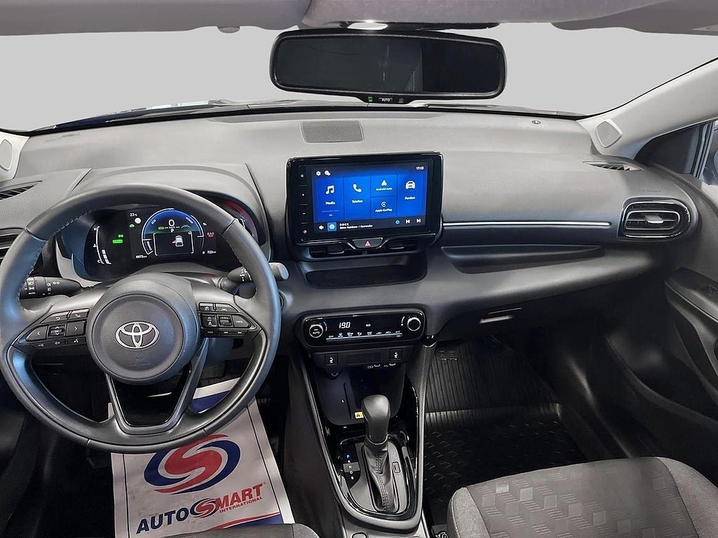 Vehicle Image 11