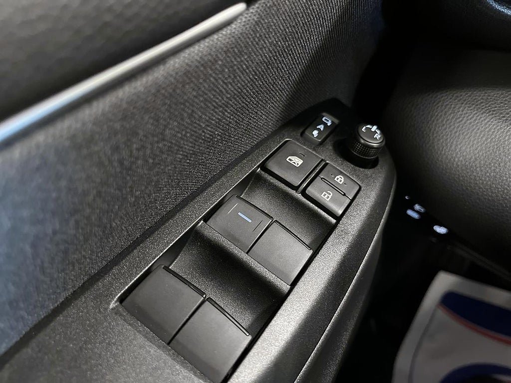 Vehicle Image 22