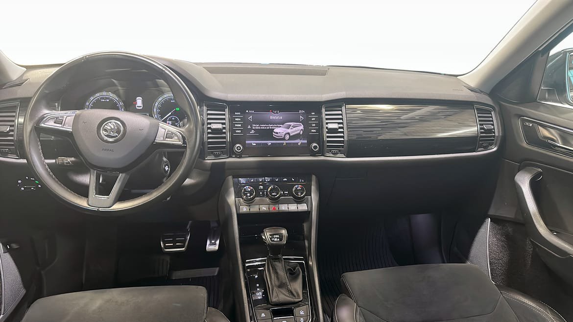 Vehicle Image 10