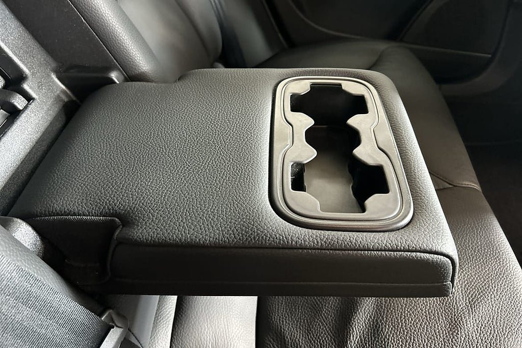 Vehicle Image 30