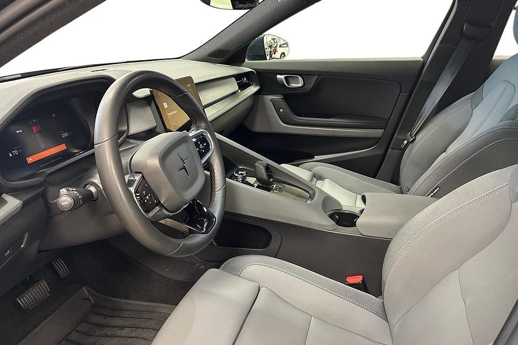 Vehicle Image 13
