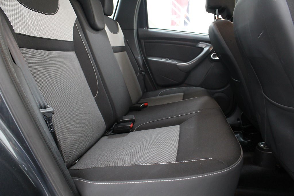 Vehicle Image 15