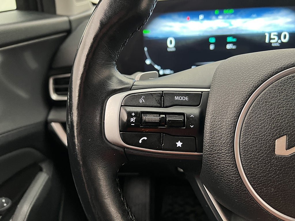 Vehicle Image 28
