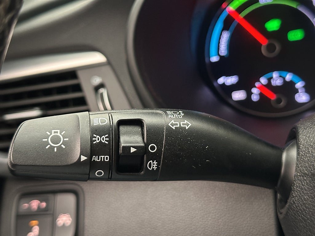 Vehicle Image 35