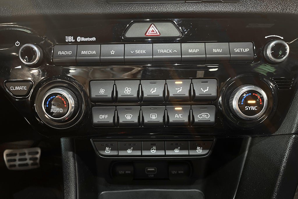 Vehicle Image 26