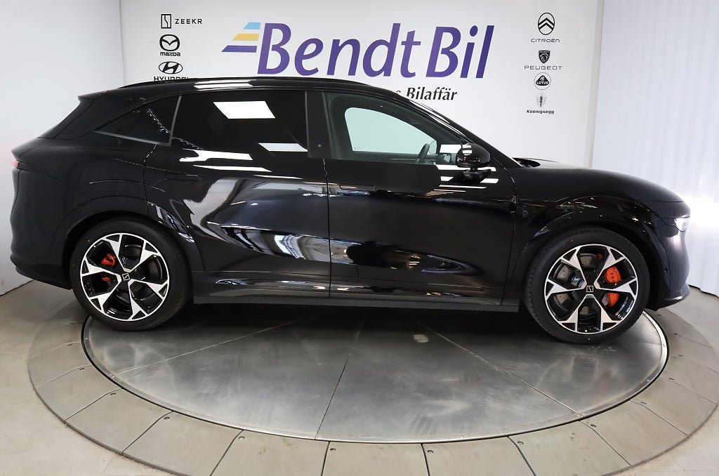 Vehicle Image 11