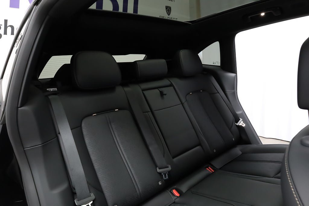 Vehicle Image 22
