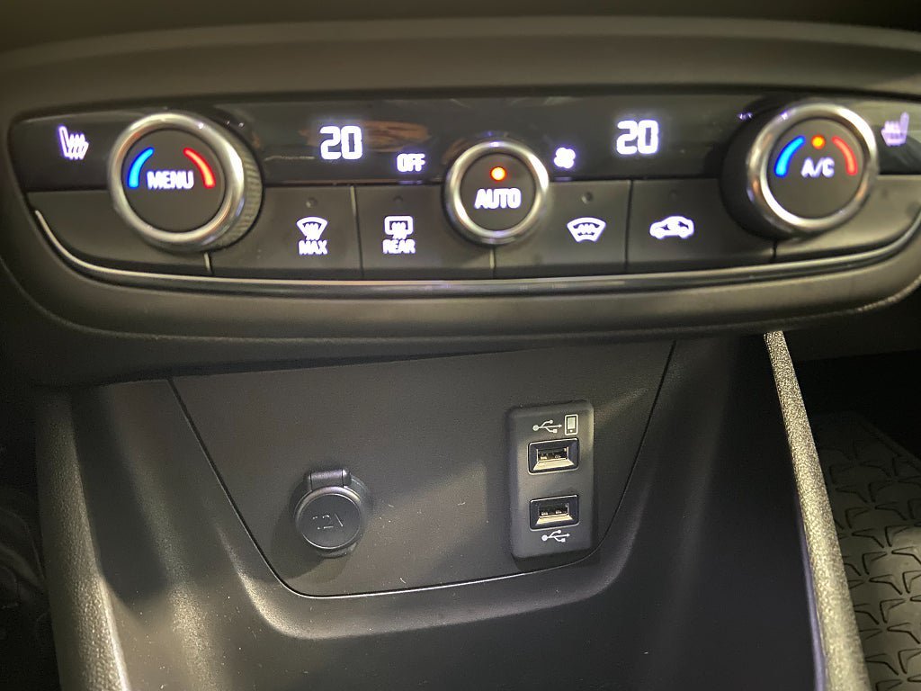 Vehicle Image 22