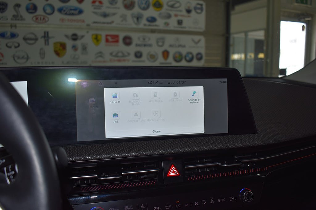 Vehicle Image 14