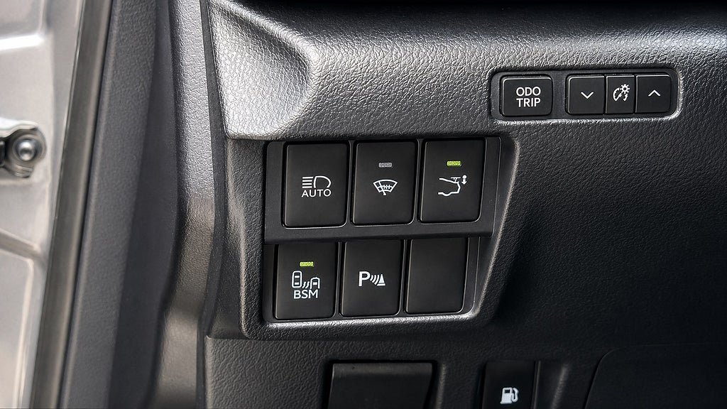 Vehicle Image 27