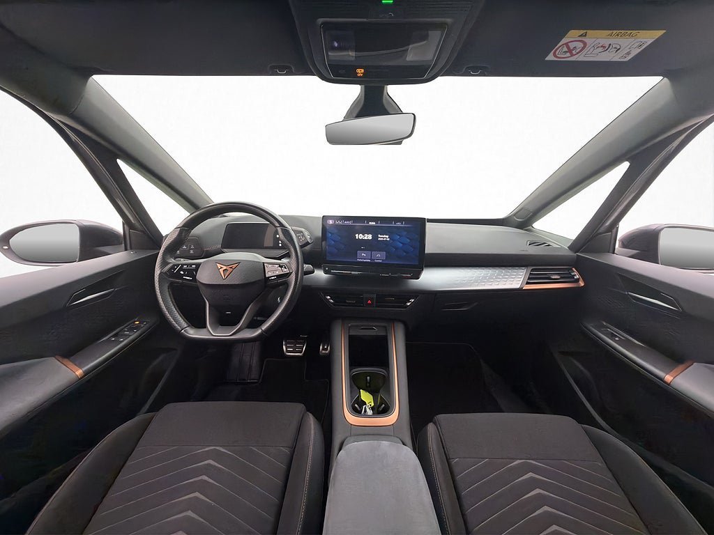 Vehicle Image 12