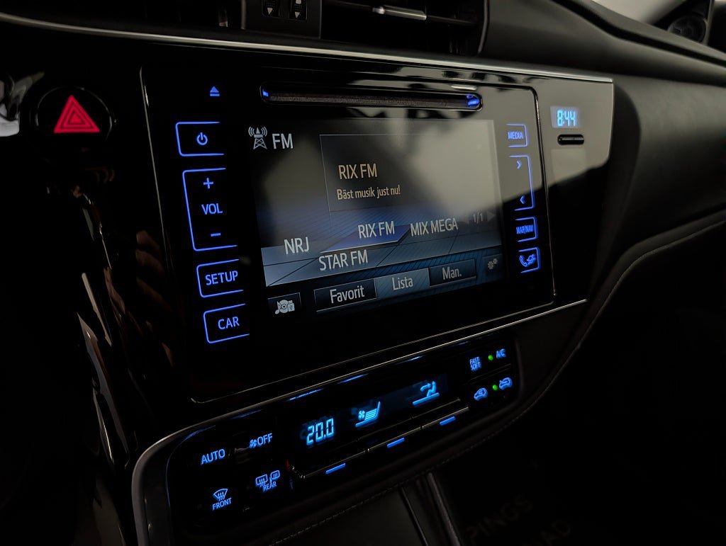 Vehicle Image 12