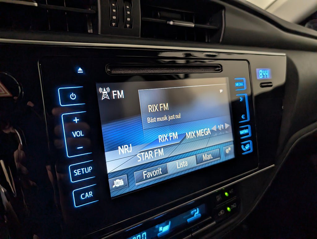 Vehicle Image 16