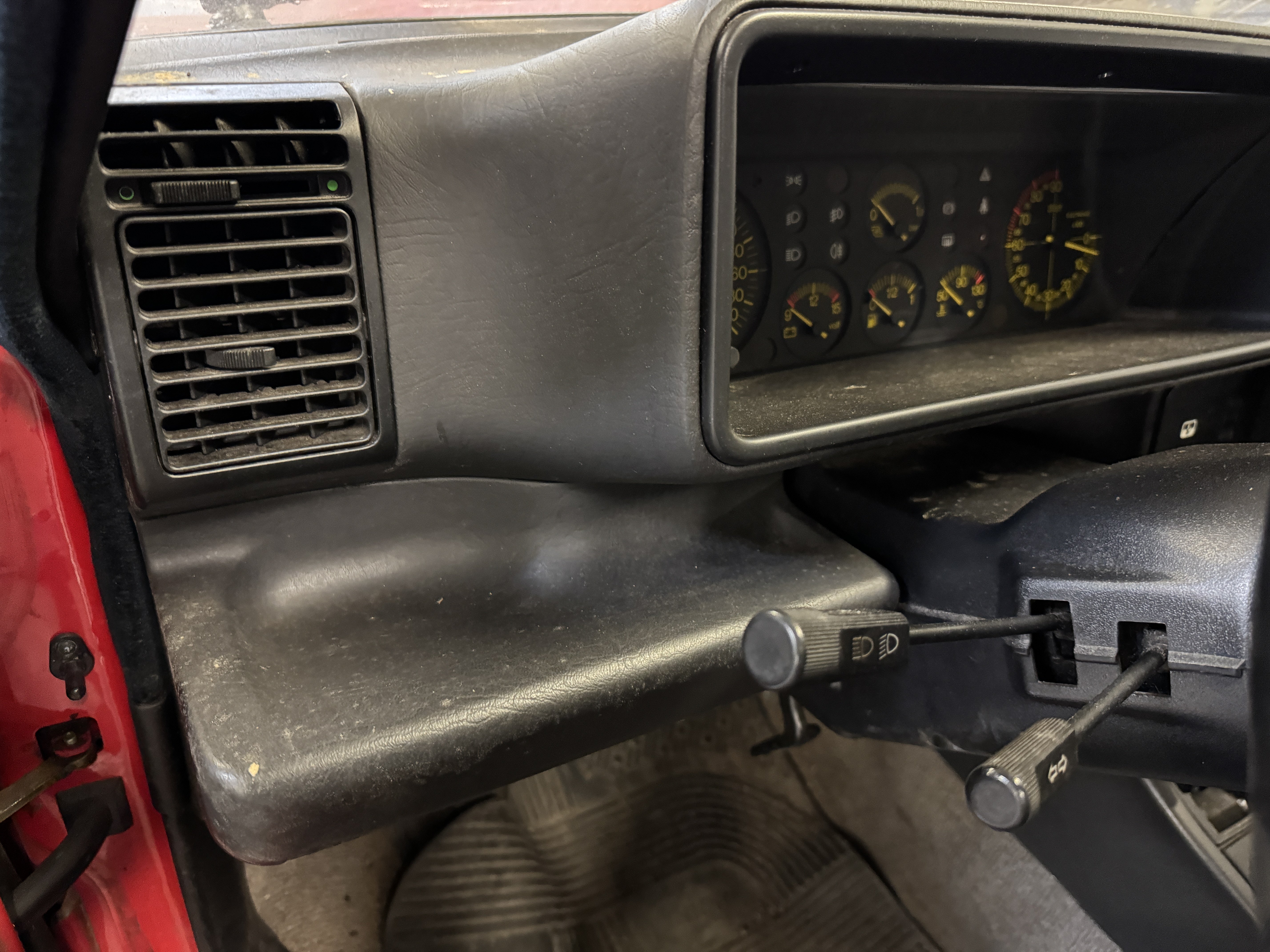 Vehicle Image 38