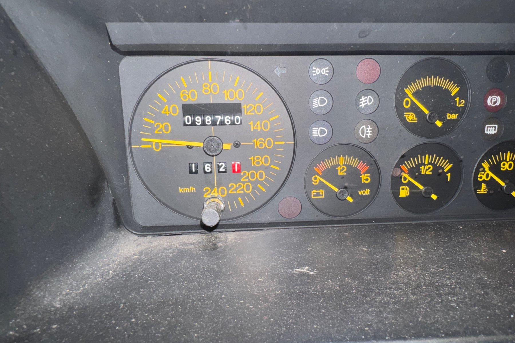 Vehicle Image 40