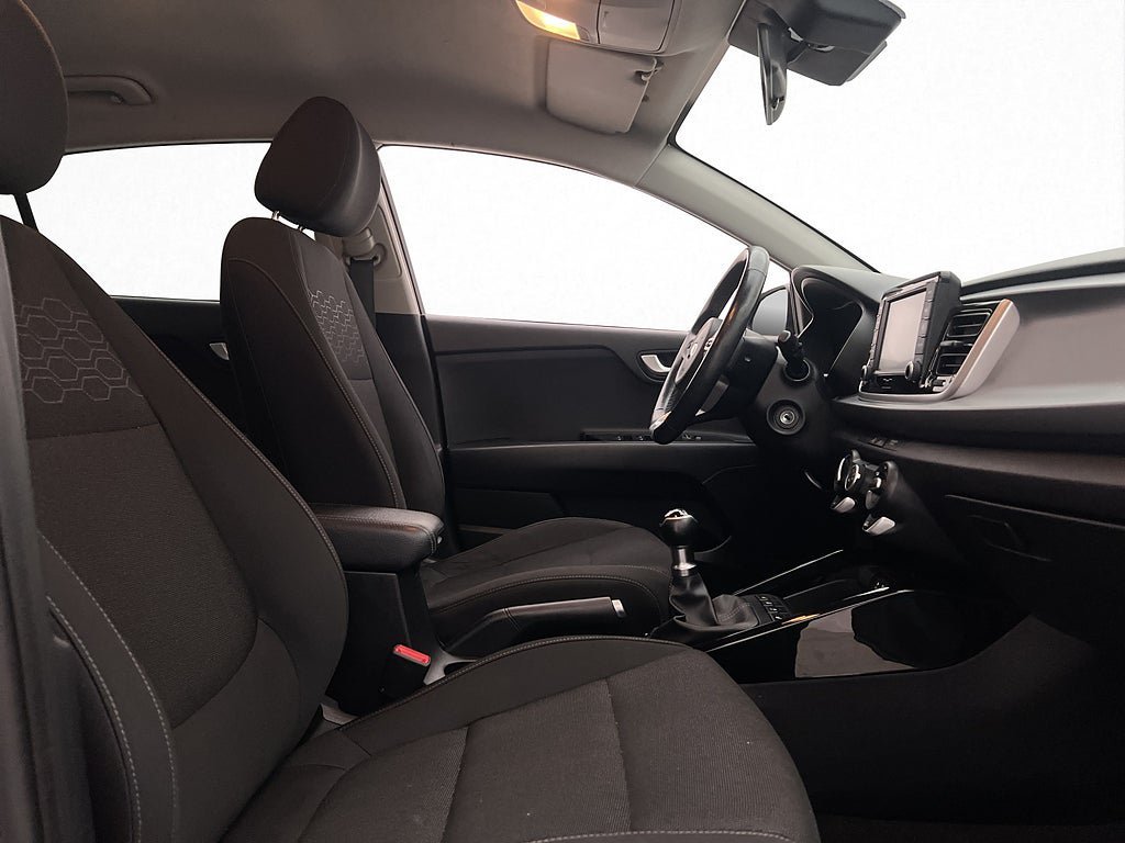 Vehicle Image 22