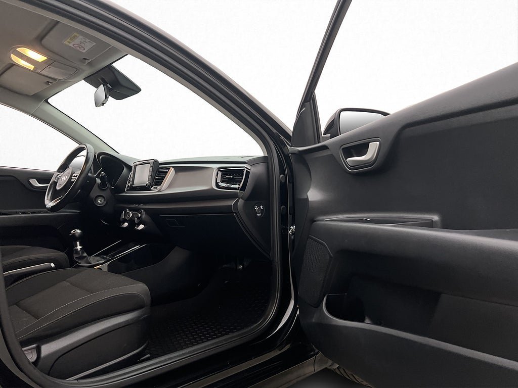 Vehicle Image 23