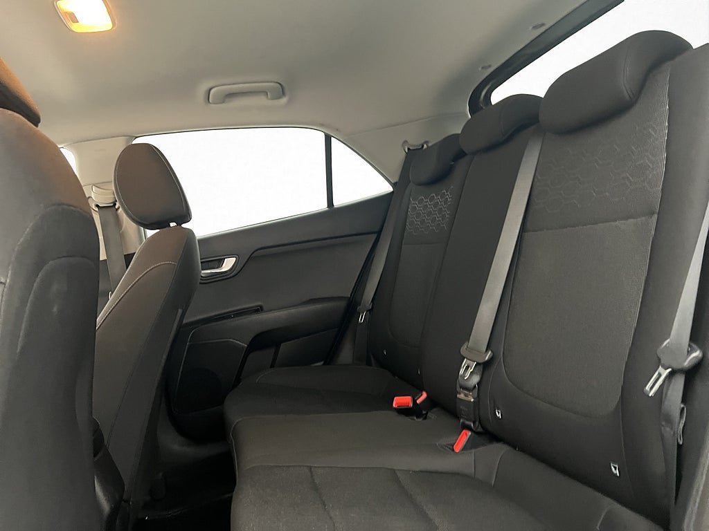 Vehicle Image 24