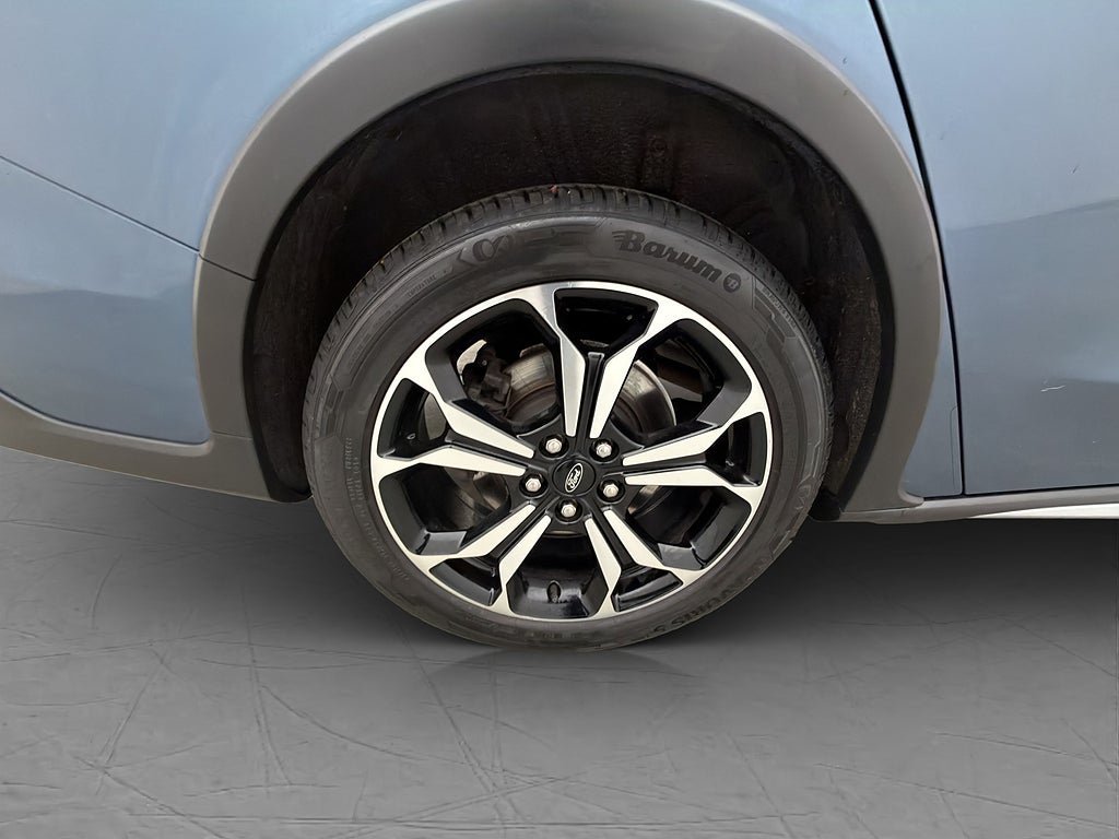 Vehicle Image 33