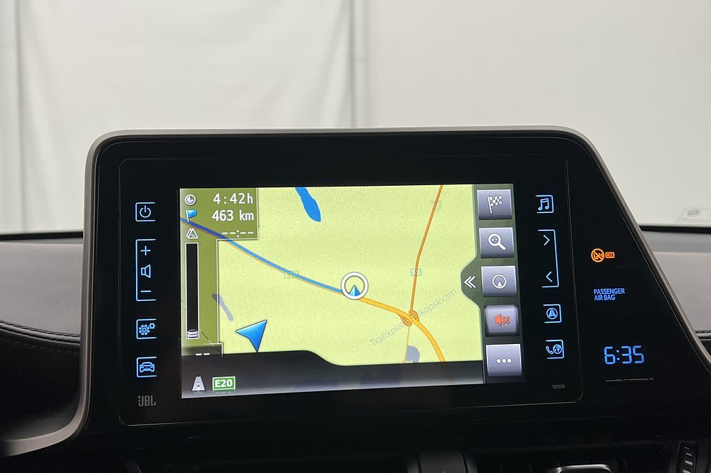 Vehicle Image 19