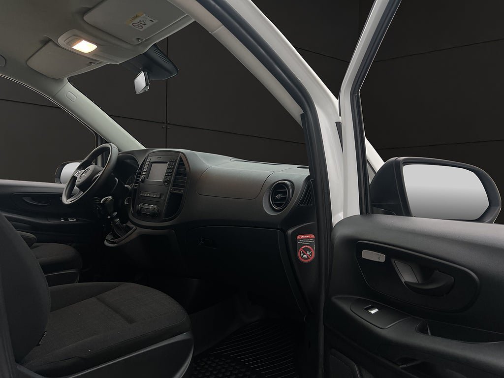 Vehicle Image 27