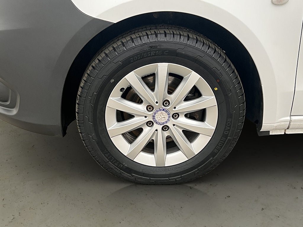 Vehicle Image 31