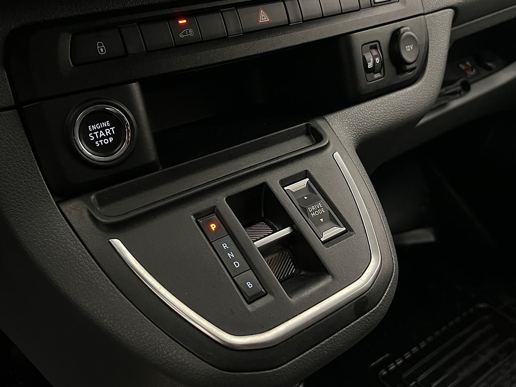 Vehicle Image 27