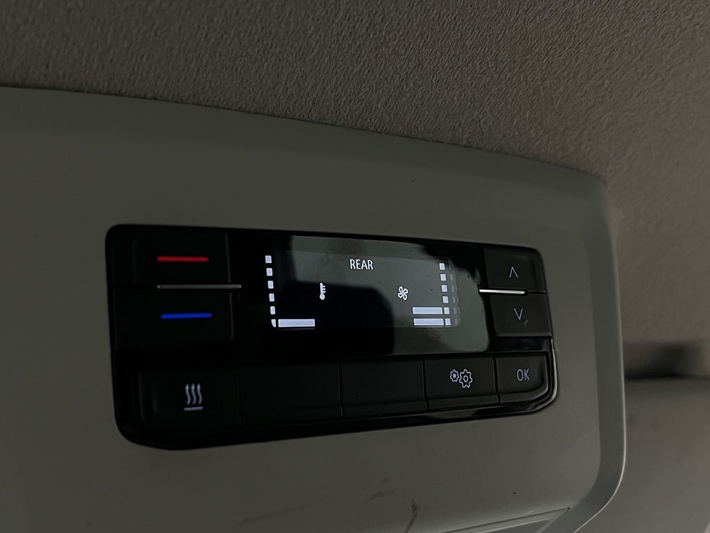 Vehicle Image 27