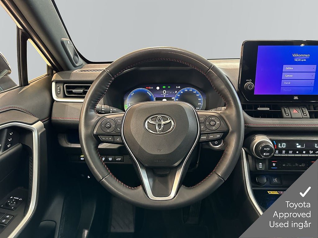 Vehicle Image 9