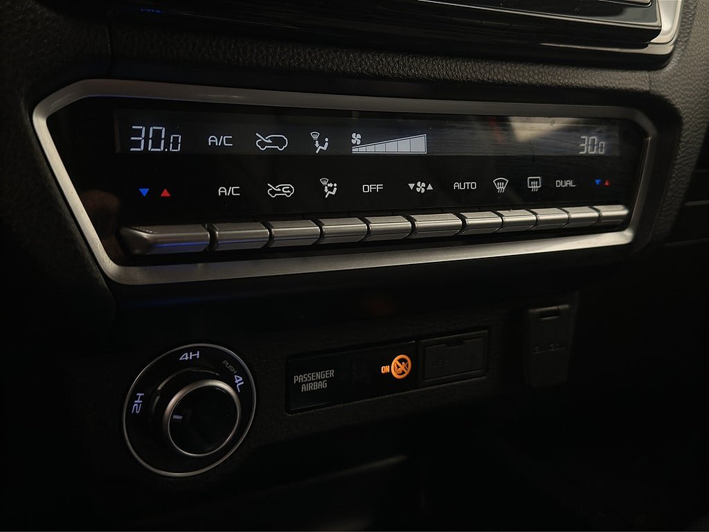 Vehicle Image 26