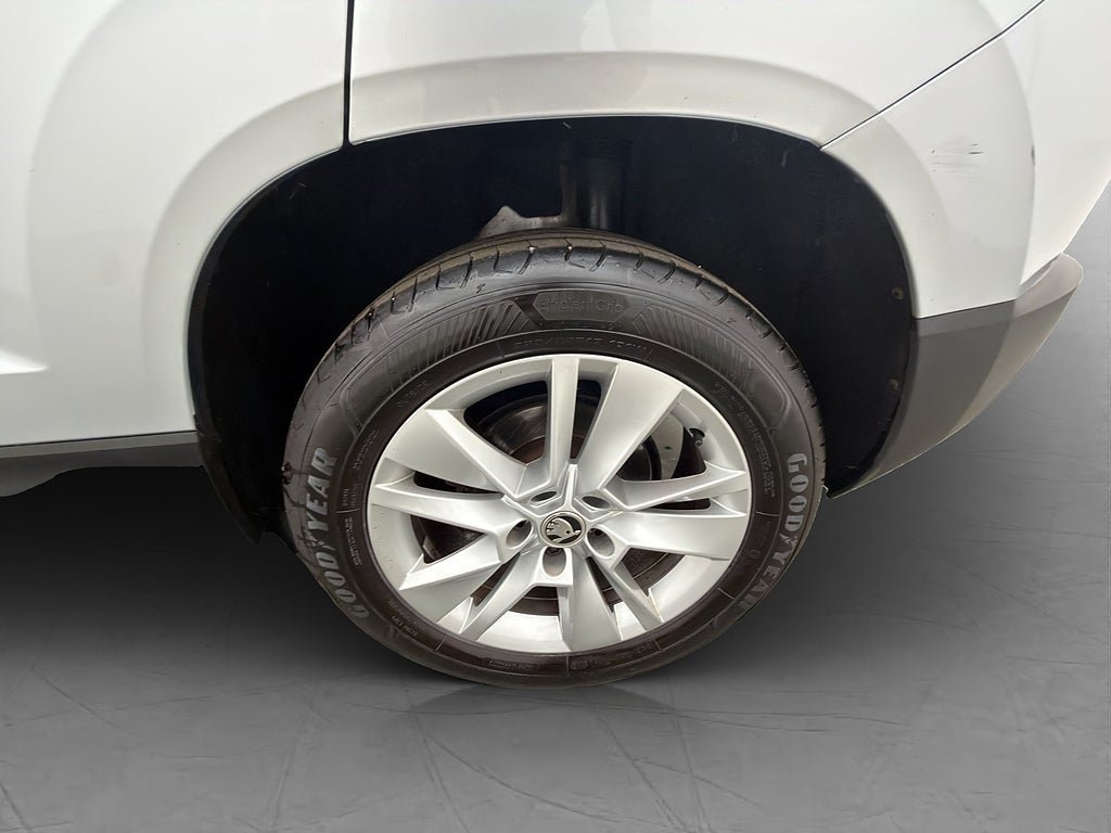 Vehicle Image 30