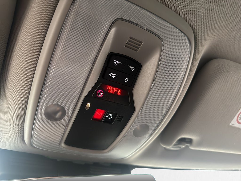 Vehicle Image 24