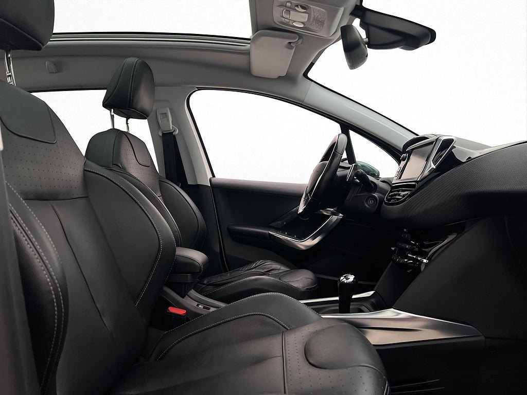 Vehicle Image 15
